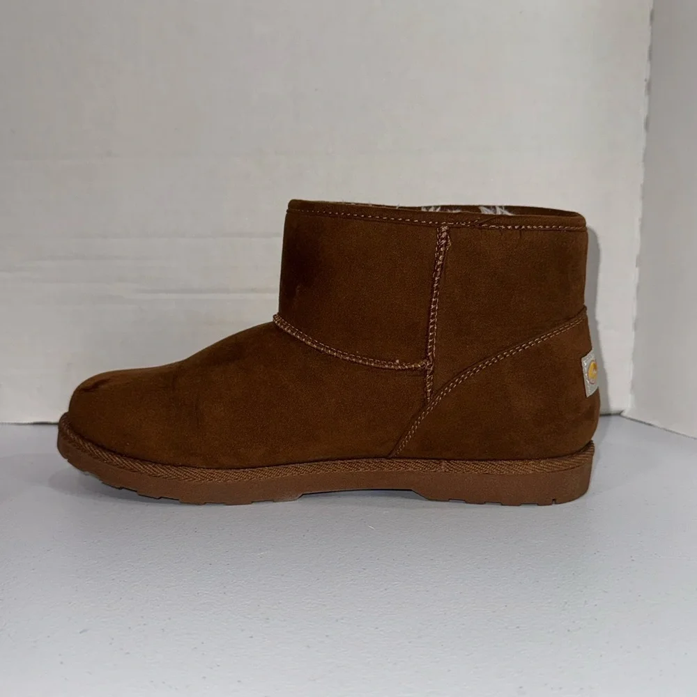 Makalu Brown Suede Faux Fur Lined Ankle Boots Kids Size 5